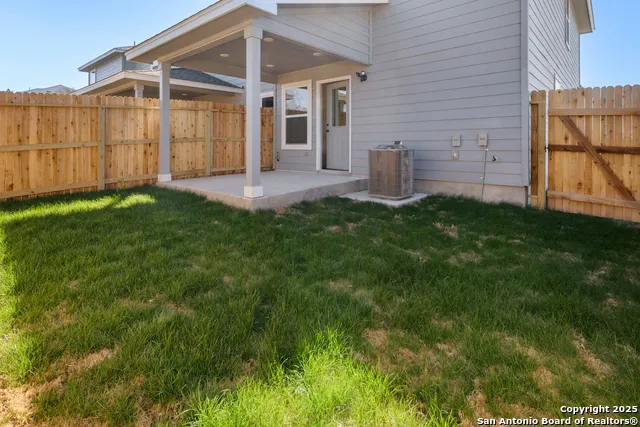 550,562,554,558 Abigail Alley San Antonio, TX 78253