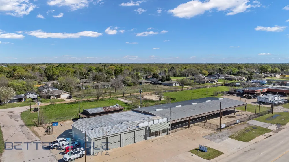 2824 W Main Street Gun Barrel City, TX 75156