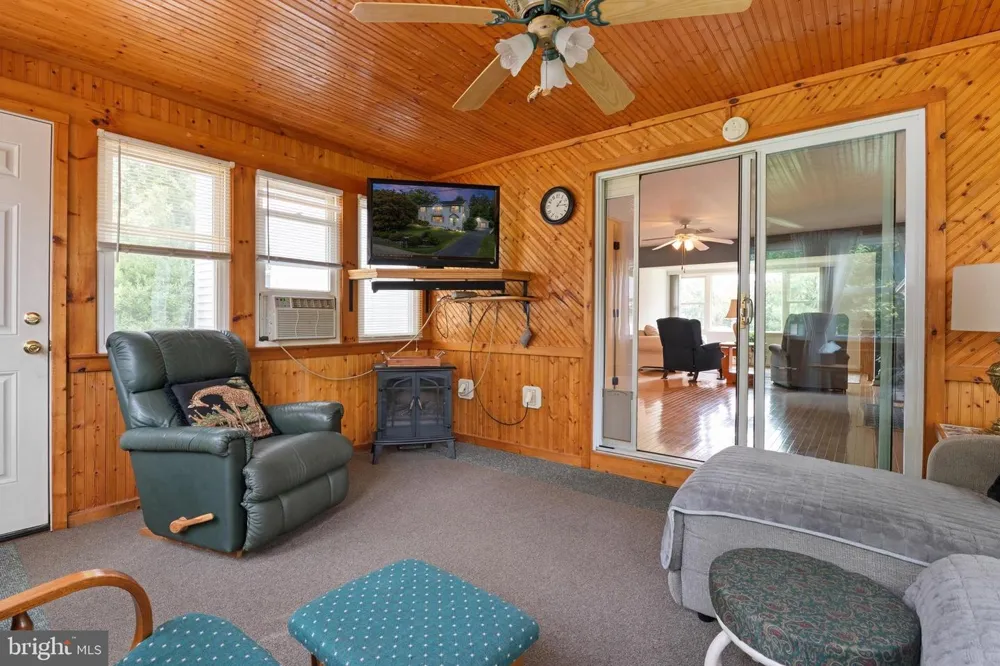 2814 RIDGE ROAD Huntingtown, MD 20639