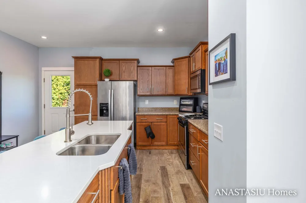 735 Bates Street SE Grand Rapids, MI 49503
