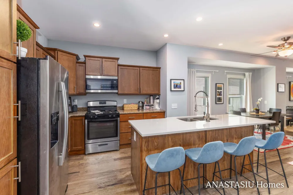 735 Bates Street SE Grand Rapids, MI 49503