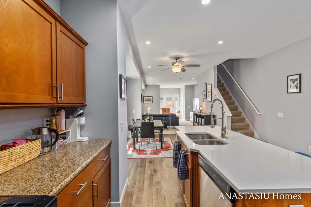 735 Bates Street SE Grand Rapids, MI 49503