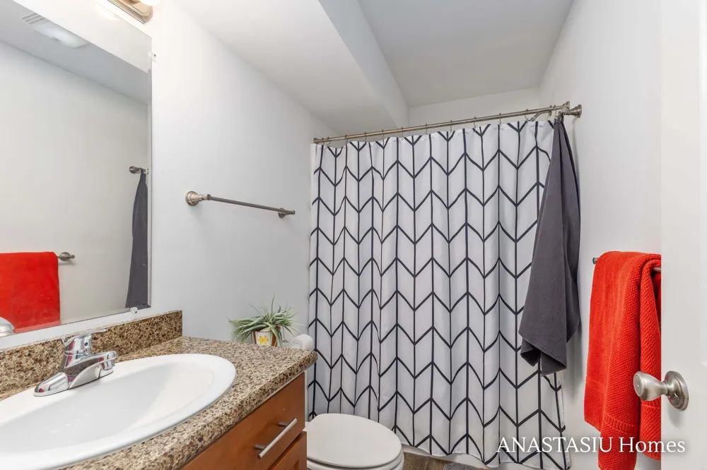 735 Bates Street SE Grand Rapids, MI 49503