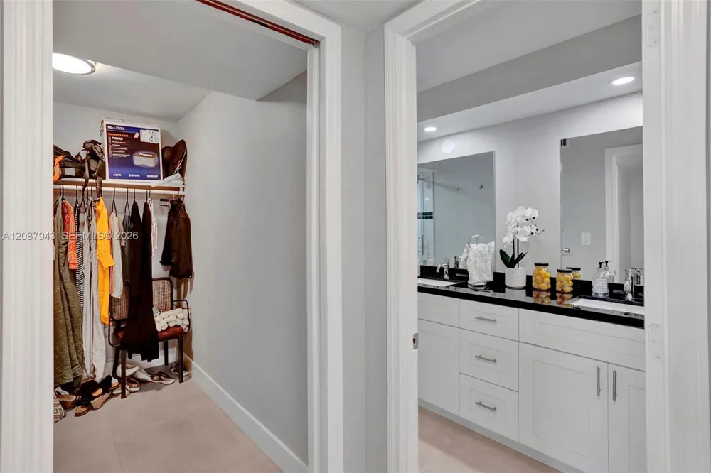2030 S Ocean Dr #1621 Hallandale Beach, FL 33009
