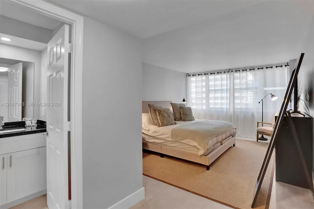 2030 S Ocean Dr #1621 Hallandale Beach, FL 33009
