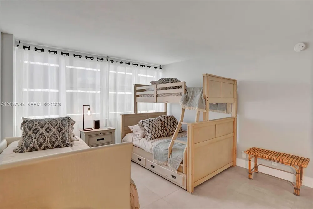 2030 S Ocean Dr #1621 Hallandale Beach, FL 33009