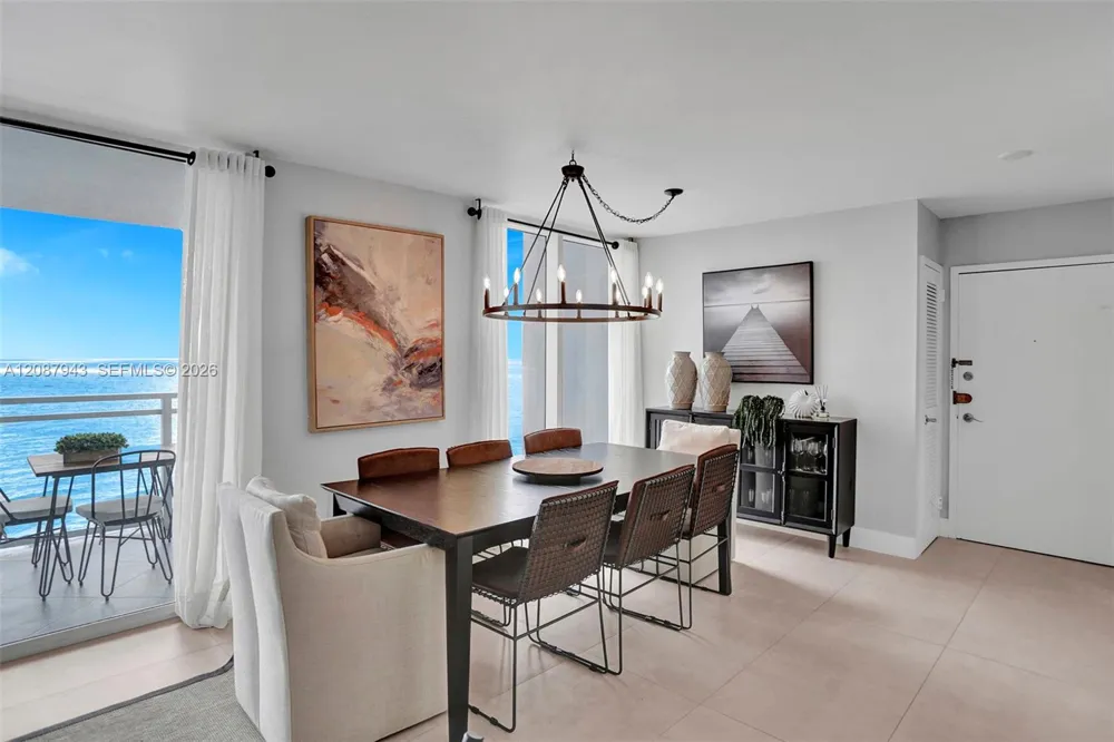 2030 S Ocean Dr #1621 Hallandale Beach, FL 33009