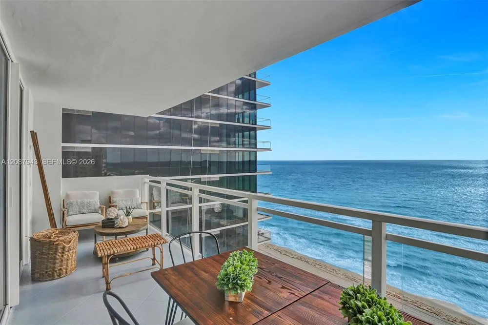 2030 S Ocean Dr #1621 Hallandale Beach, FL 33009