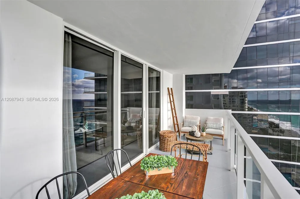 2030 S Ocean Dr #1621 Hallandale Beach, FL 33009