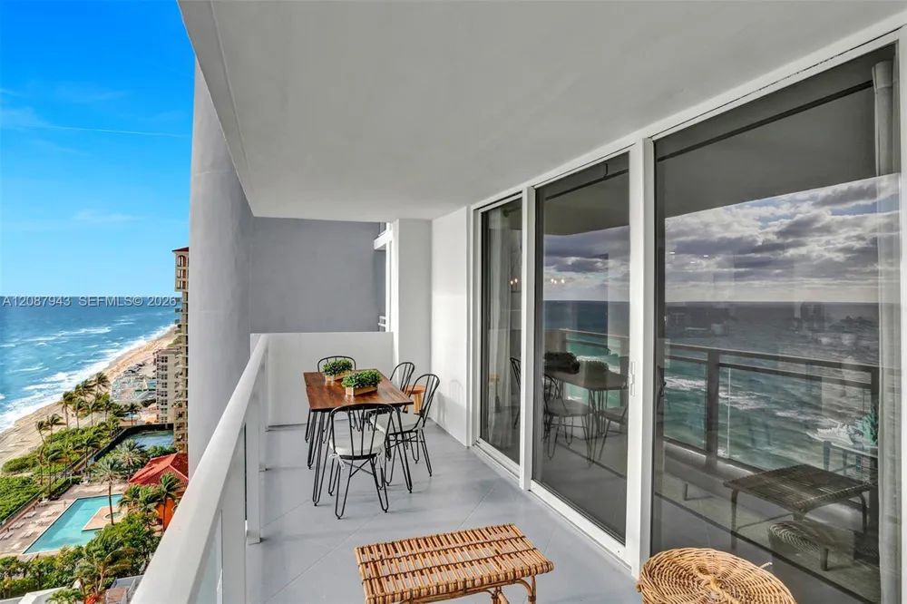 2030 S Ocean Dr #1621 Hallandale Beach, FL 33009