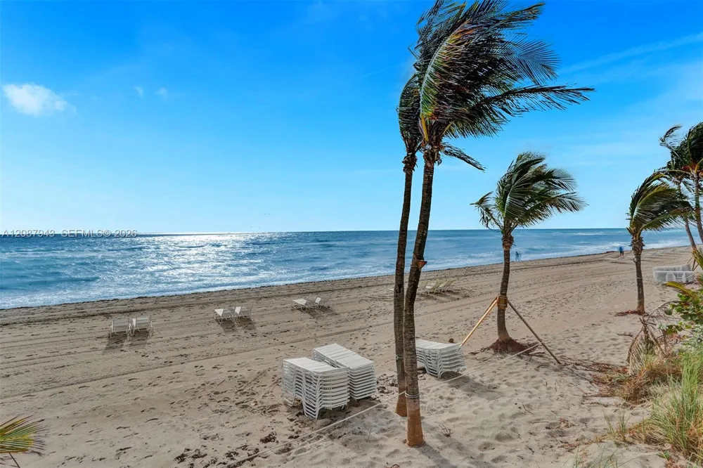 2030 S Ocean Dr #1621 Hallandale Beach, FL 33009