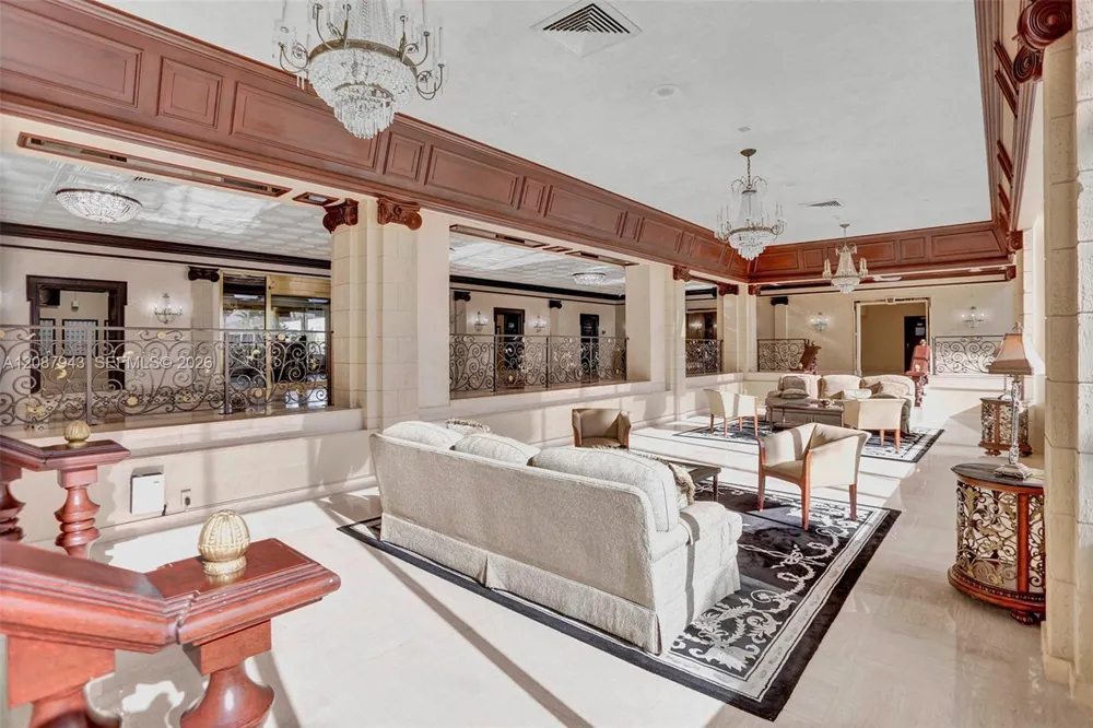 2030 S Ocean Dr #1621 Hallandale Beach, FL 33009