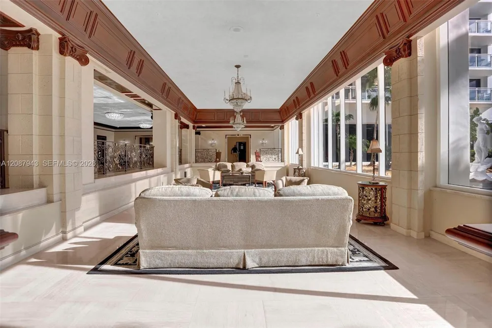 2030 S Ocean Dr #1621 Hallandale Beach, FL 33009