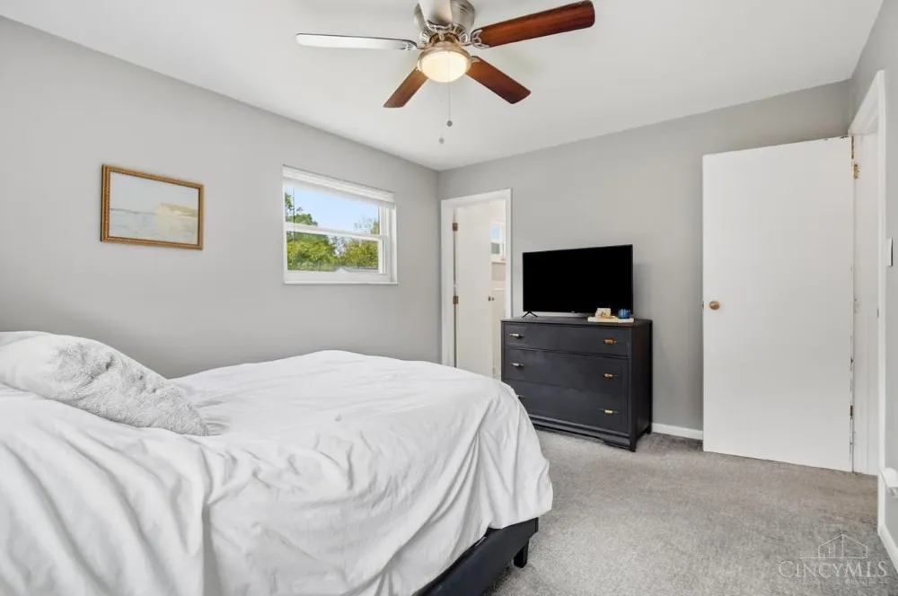 10959 Thornview Drive Sharonville, OH 45241