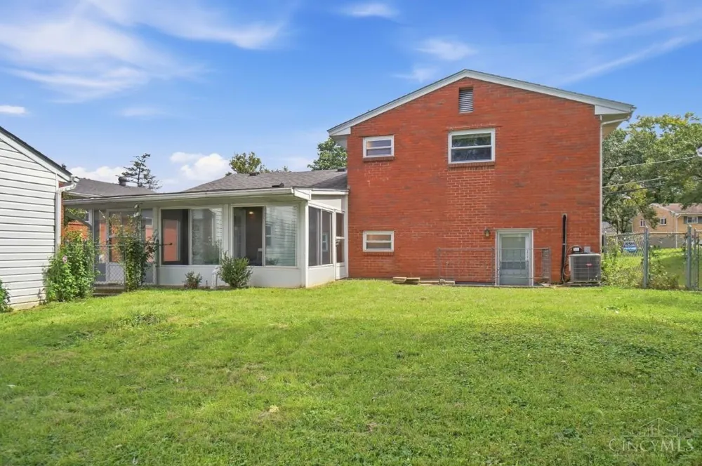 10959 Thornview Drive Sharonville, OH 45241