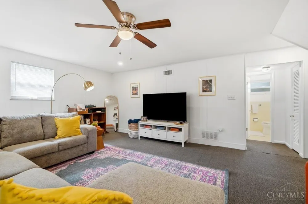 10959 Thornview Drive Sharonville, OH 45241