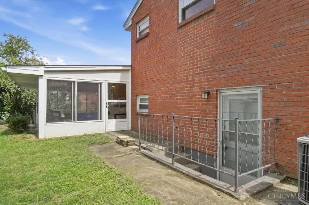 10959 Thornview Drive Sharonville, OH 45241