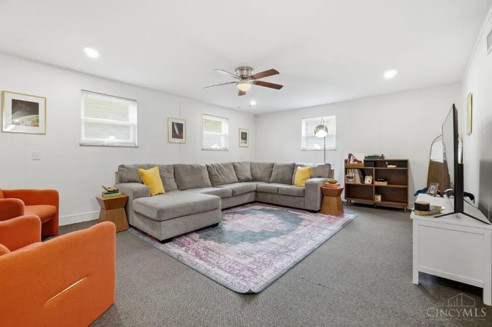 10959 Thornview Drive Sharonville, OH 45241