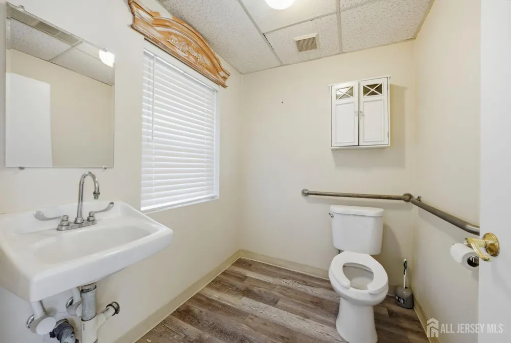 294 Devoe Avenue Spotswood, NJ 08884