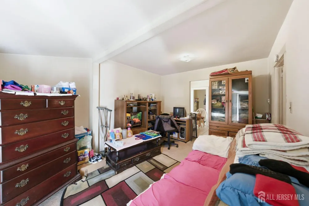 294 Devoe Avenue Spotswood, NJ 08884