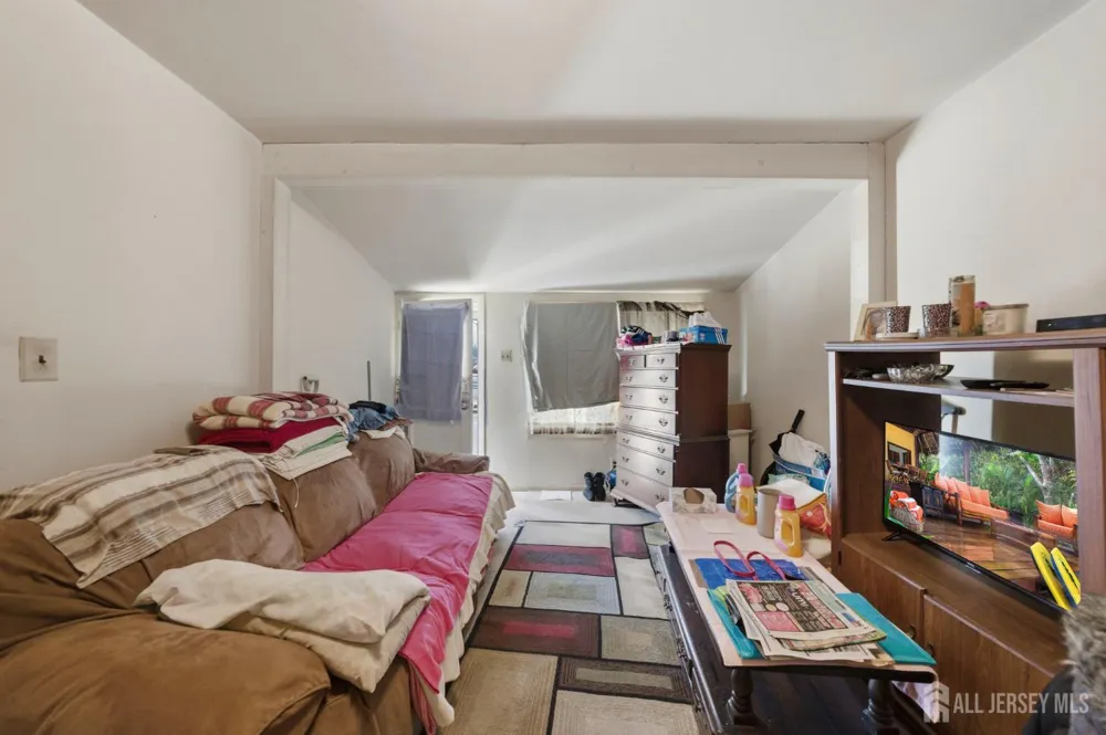 294 Devoe Avenue Spotswood, NJ 08884