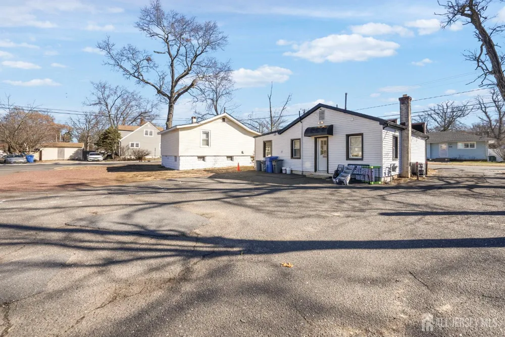 294 Devoe Avenue Spotswood, NJ 08884
