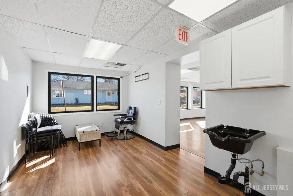 294 Devoe Avenue Spotswood, NJ 08884