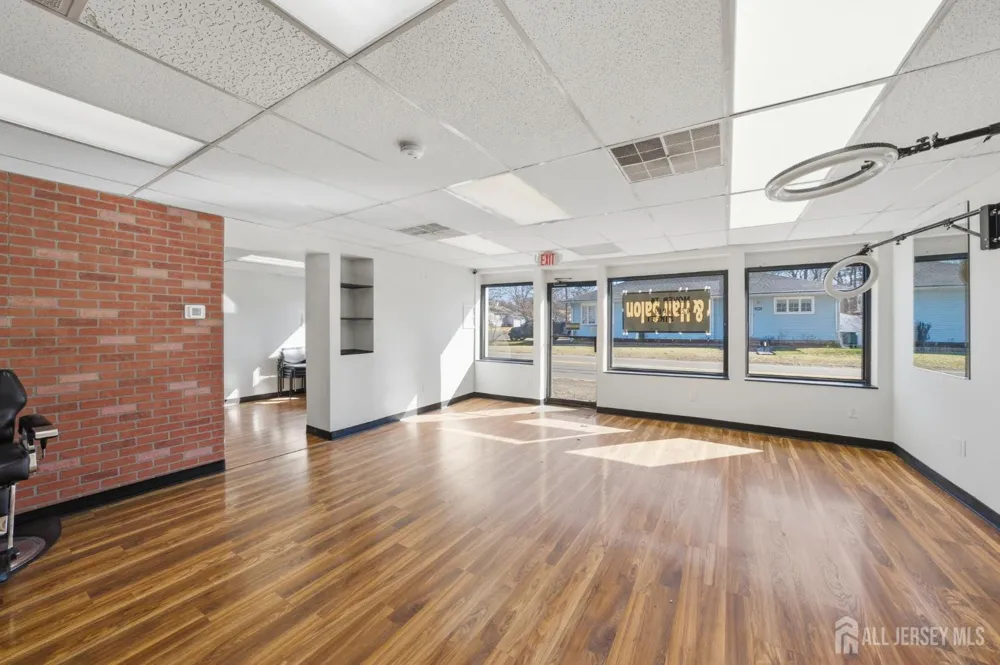 294 Devoe Avenue Spotswood, NJ 08884