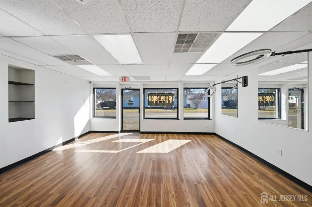 294 Devoe Avenue Spotswood, NJ 08884