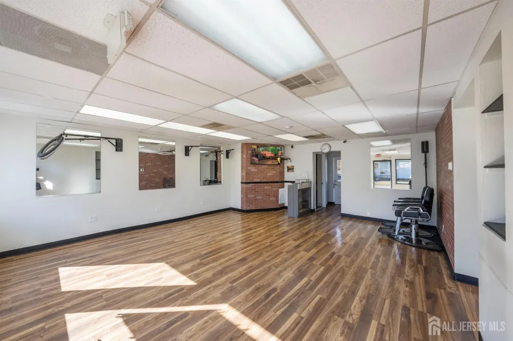 294 Devoe Avenue Spotswood, NJ 08884