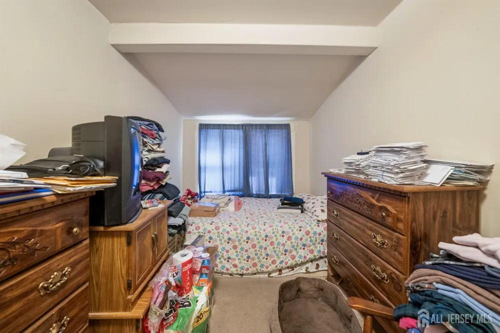 294 Devoe Avenue Spotswood, NJ 08884