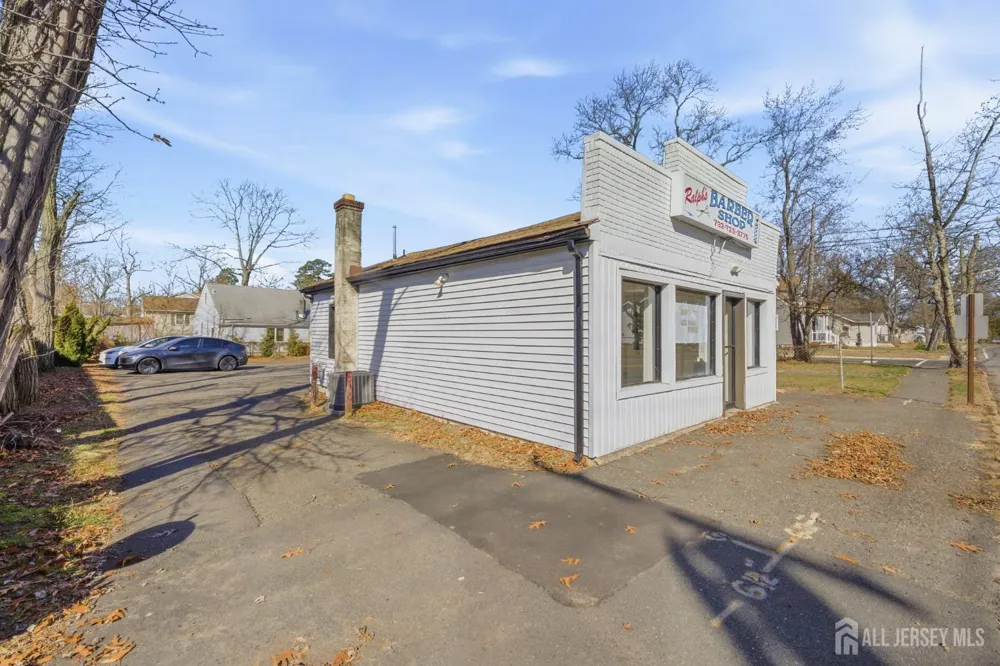 294 Devoe Avenue Spotswood, NJ 08884