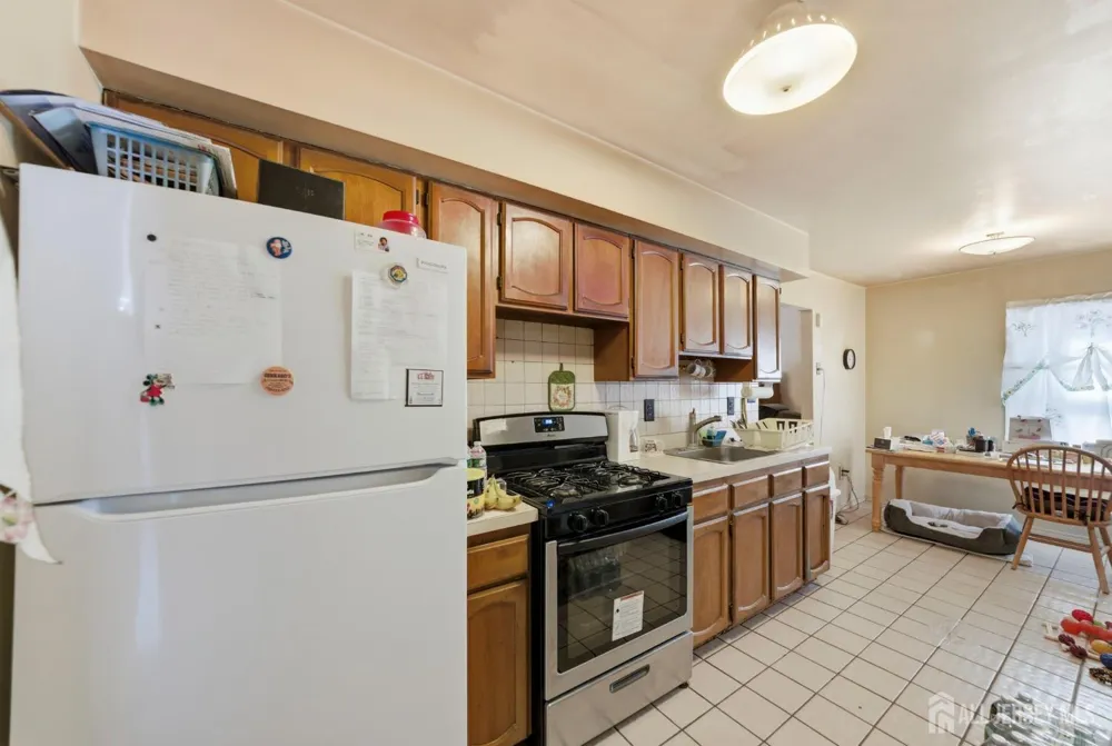 294 Devoe Avenue Spotswood, NJ 08884