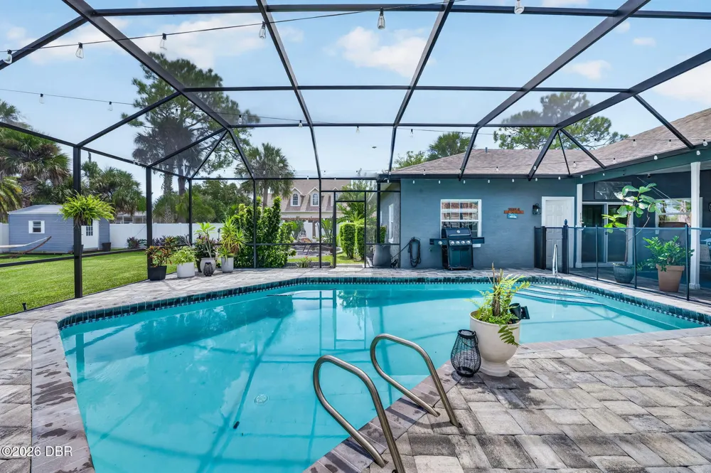 16 Cherrytree Court Palm Coast, FL 32137