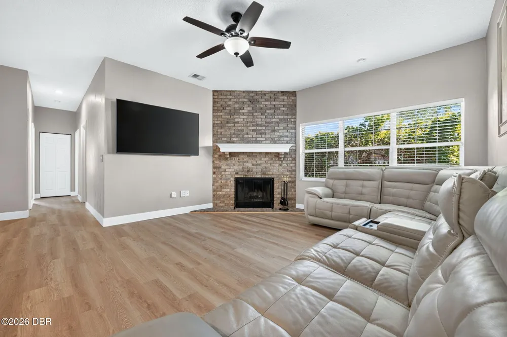 16 Cherrytree Court Palm Coast, FL 32137