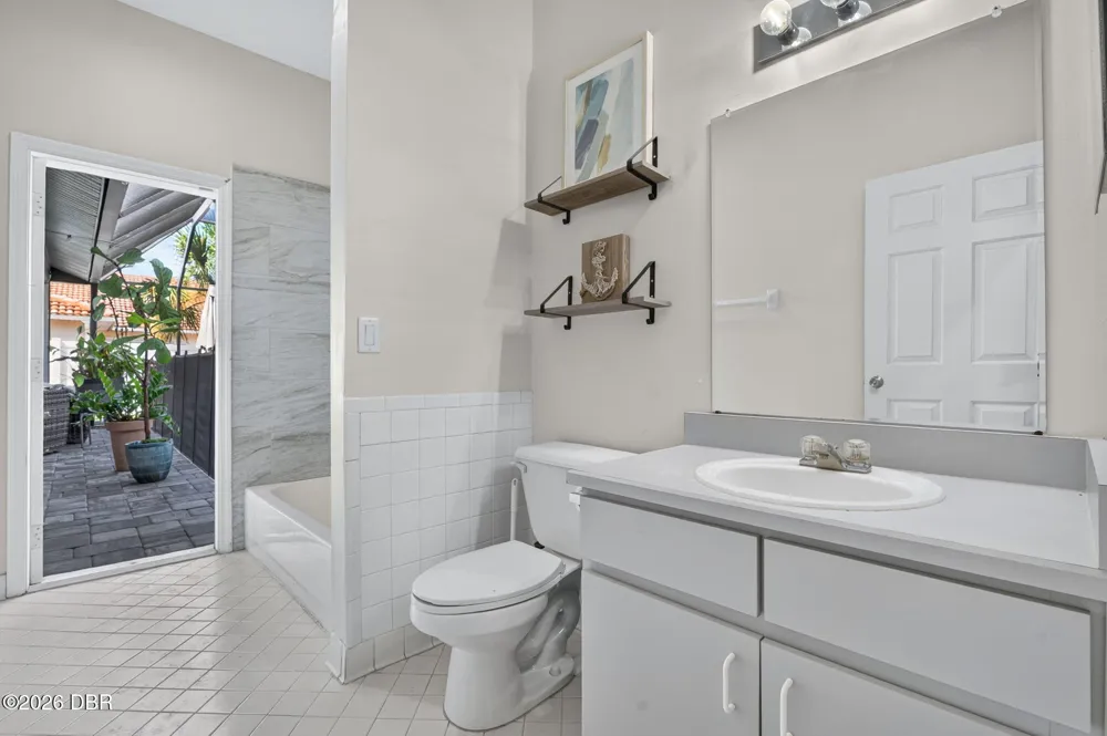 16 Cherrytree Court Palm Coast, FL 32137