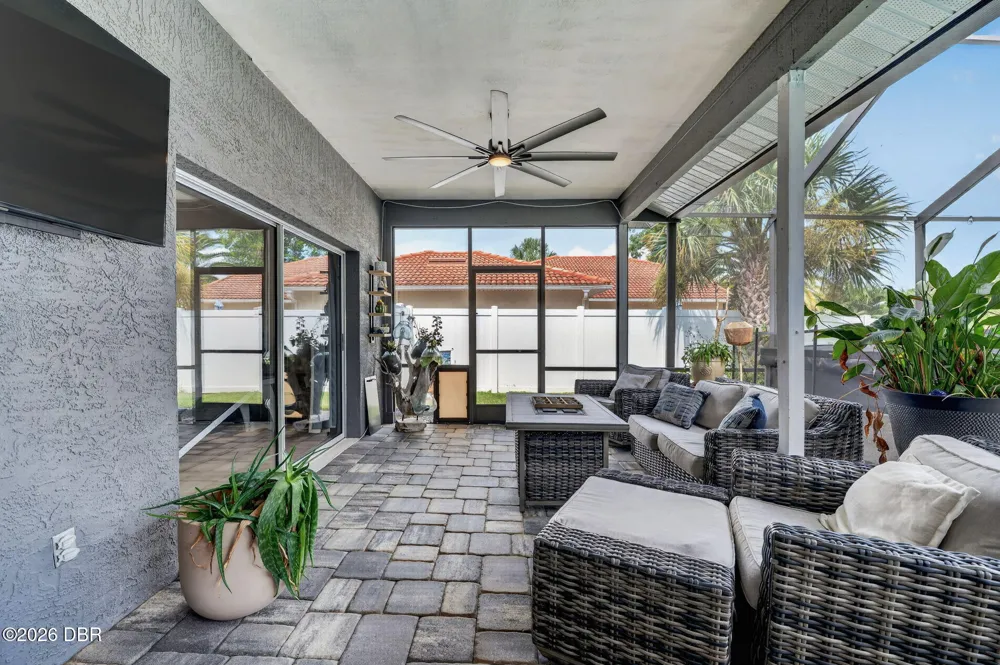 16 Cherrytree Court Palm Coast, FL 32137