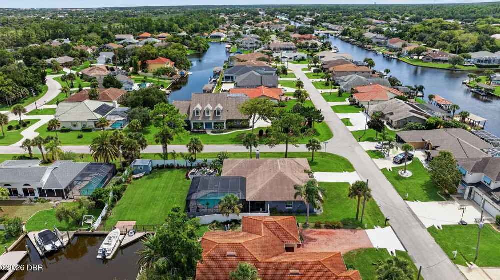 16 Cherrytree Court Palm Coast, FL 32137