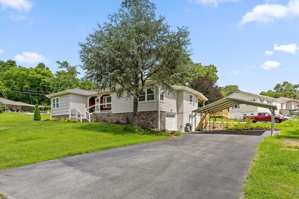 3423 Missionaire Avenue Chattanooga, TN 37412