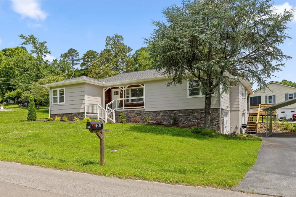 3423 Missionaire Avenue Chattanooga, TN 37412