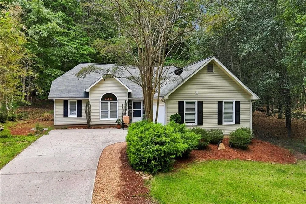 146 Pinebrook Drive Waleska, GA 30183