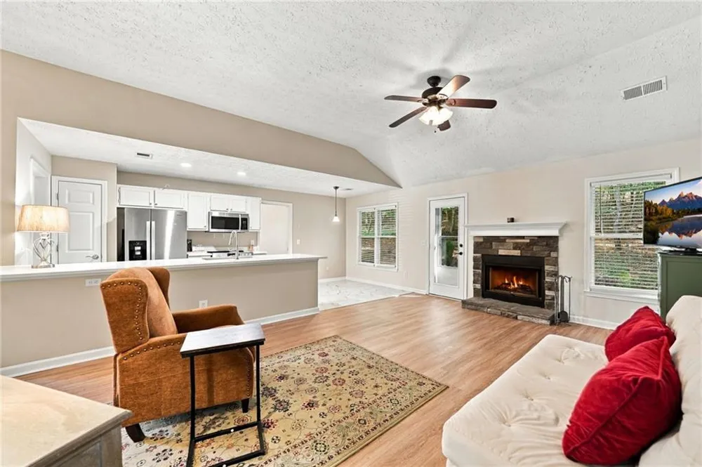 146 Pinebrook Drive Waleska, GA 30183