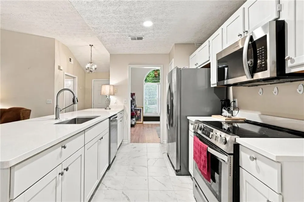 146 Pinebrook Drive Waleska, GA 30183