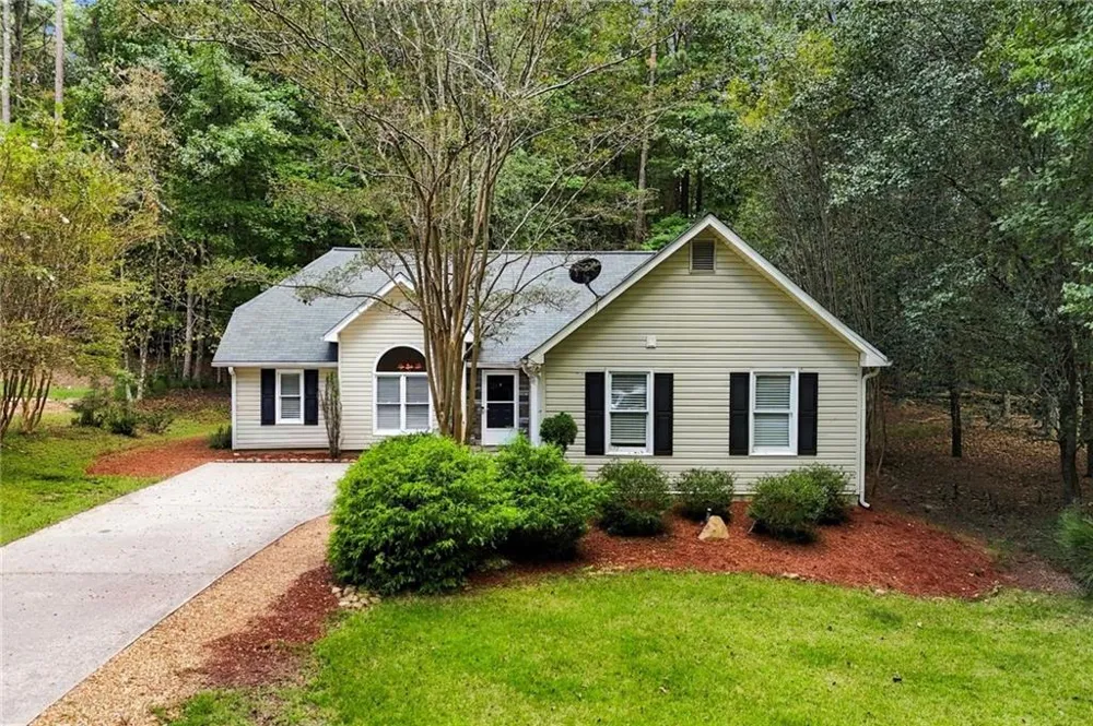 146 Pinebrook Drive Waleska, GA 30183