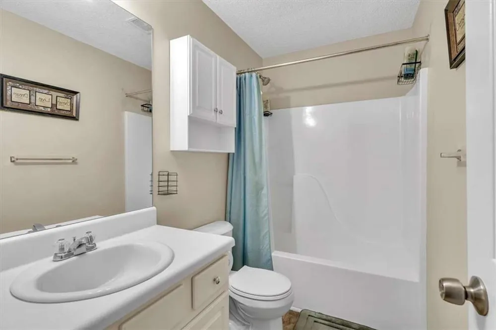 321 Four Oaks Drive Powder Springs, GA 30127