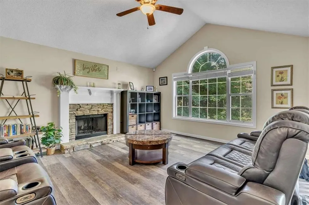 321 Four Oaks Drive Powder Springs, GA 30127