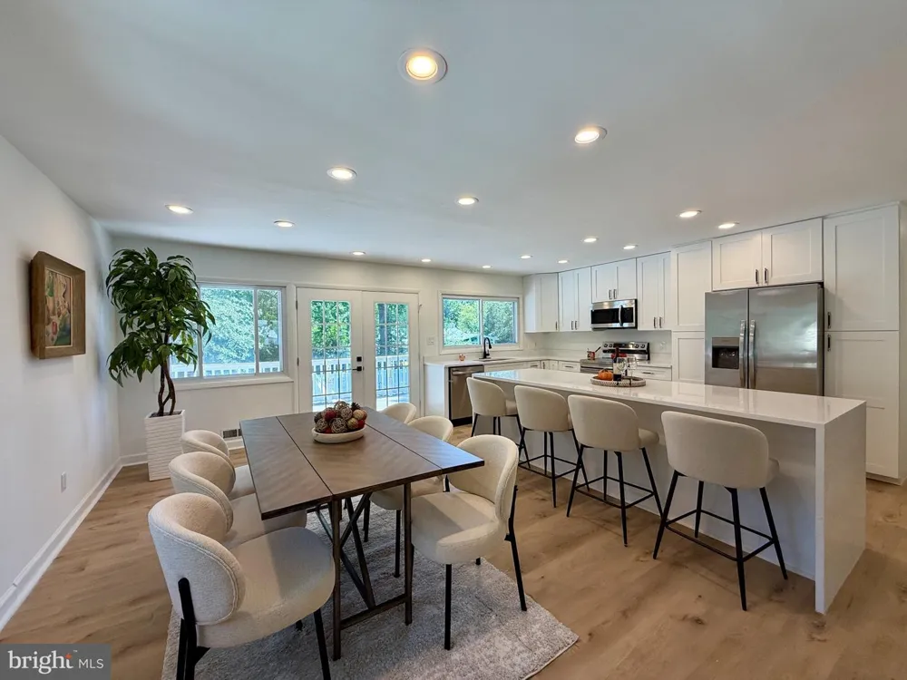 8509 CHERRY VALLEY LANE Alexandria, VA 22309