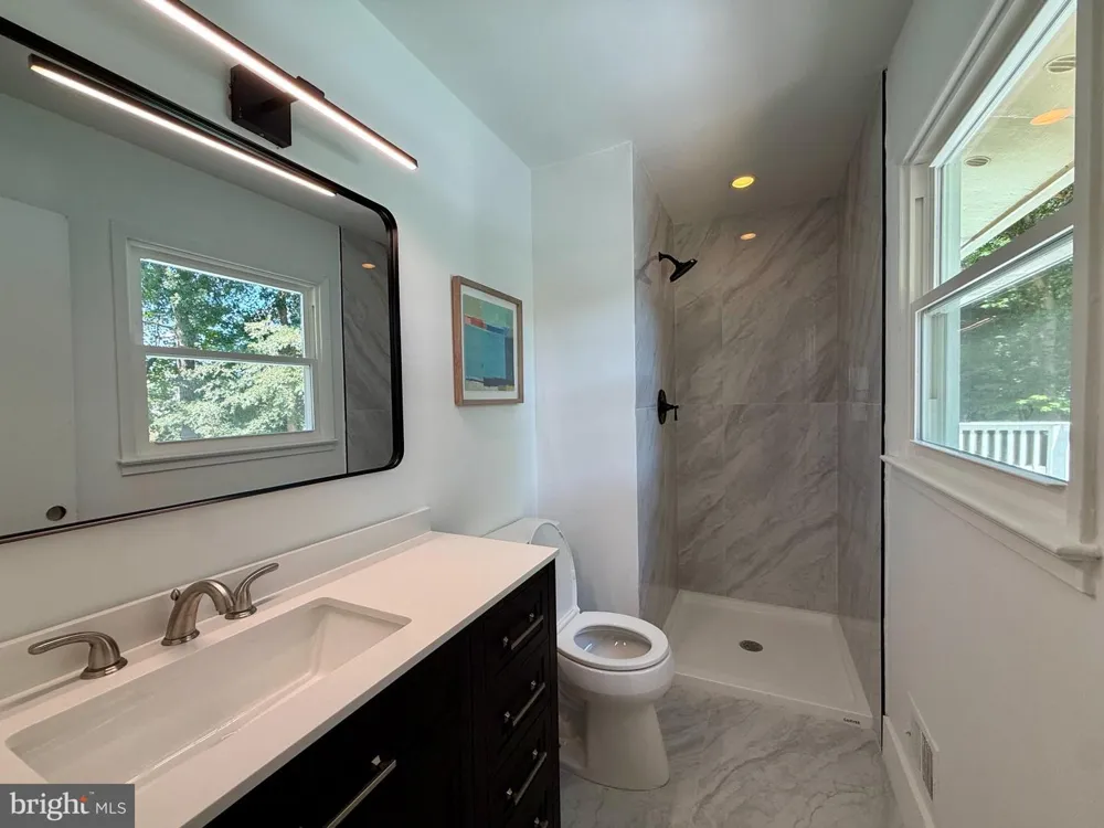 8509 CHERRY VALLEY LANE Alexandria, VA 22309