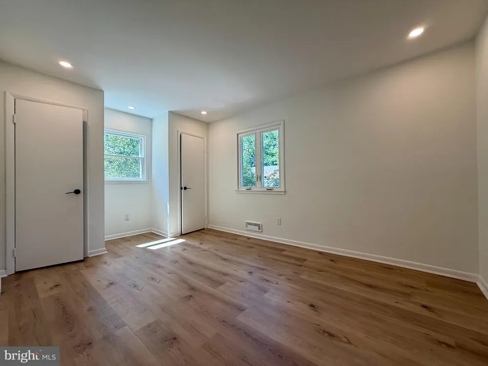 8509 CHERRY VALLEY LANE Alexandria, VA 22309