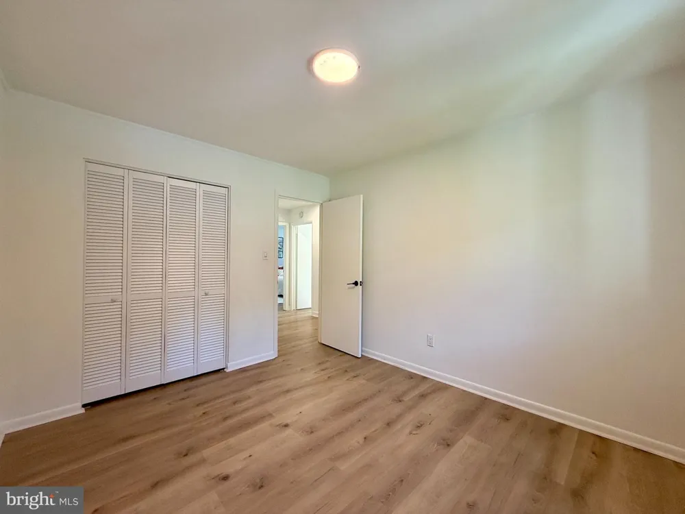 8509 CHERRY VALLEY LANE Alexandria, VA 22309
